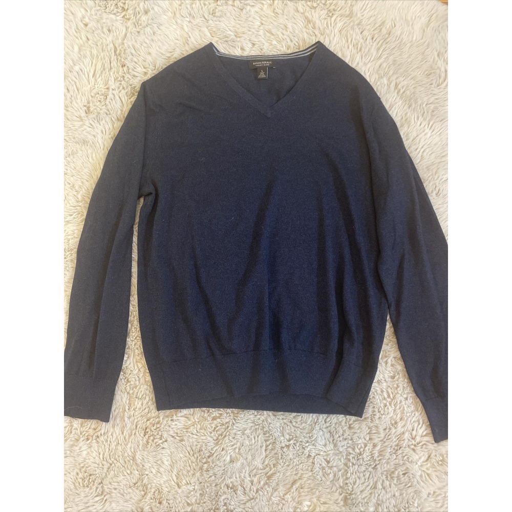 Banana Republic Mens Cashmere Luxury Blend‎ Sweater Size L Navy  V Neck EUC